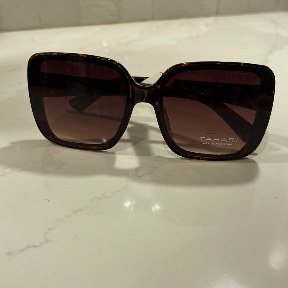 NWT sunglasses